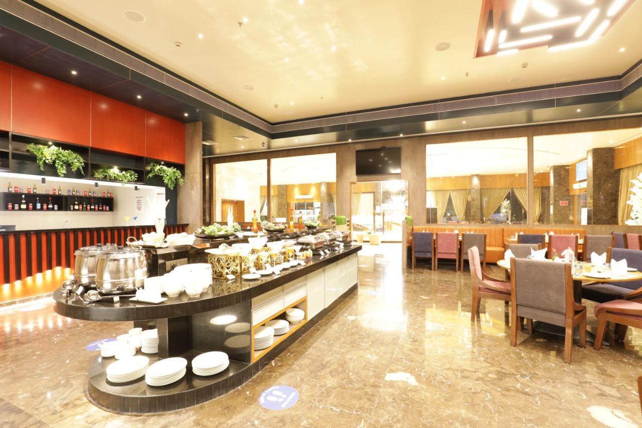 فندق Tara Suns فَدودارا المظهر الخارجي الصورة